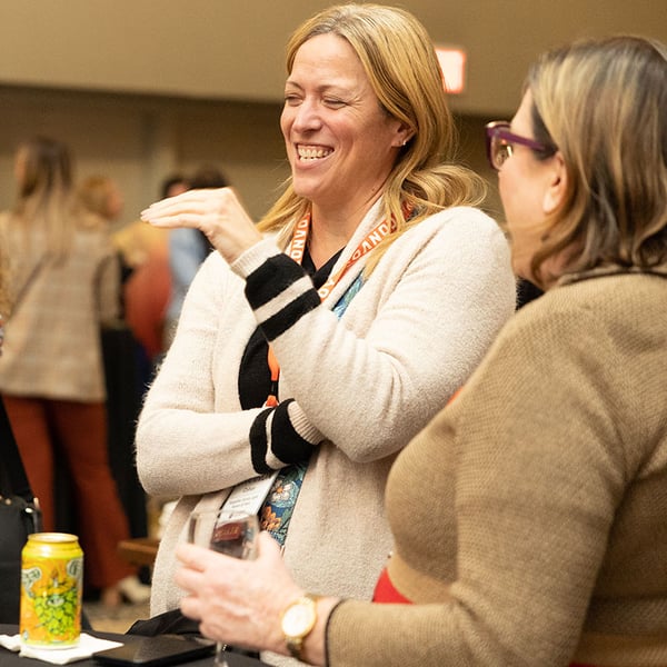 2022-WIT-Conference-attendees-networking-800x800