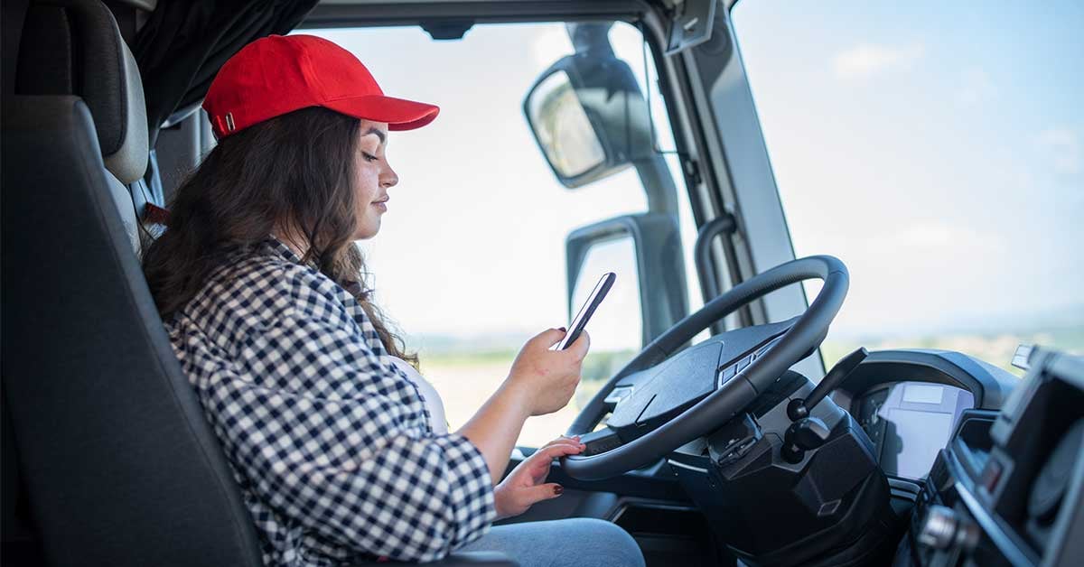 female-driver-texting-1200x628