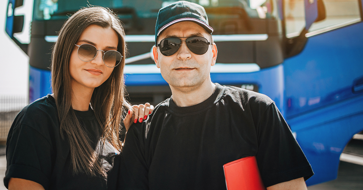 female-male-driver-1200x628