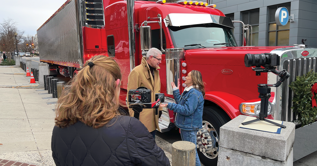 WIT Rolls Into DC With Big Conversations&nbsp;—&nbsp;and a Holiday Tree