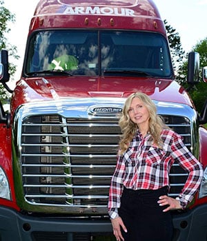 Women In Trucking Announces 2020 Driver of the Year Finalists