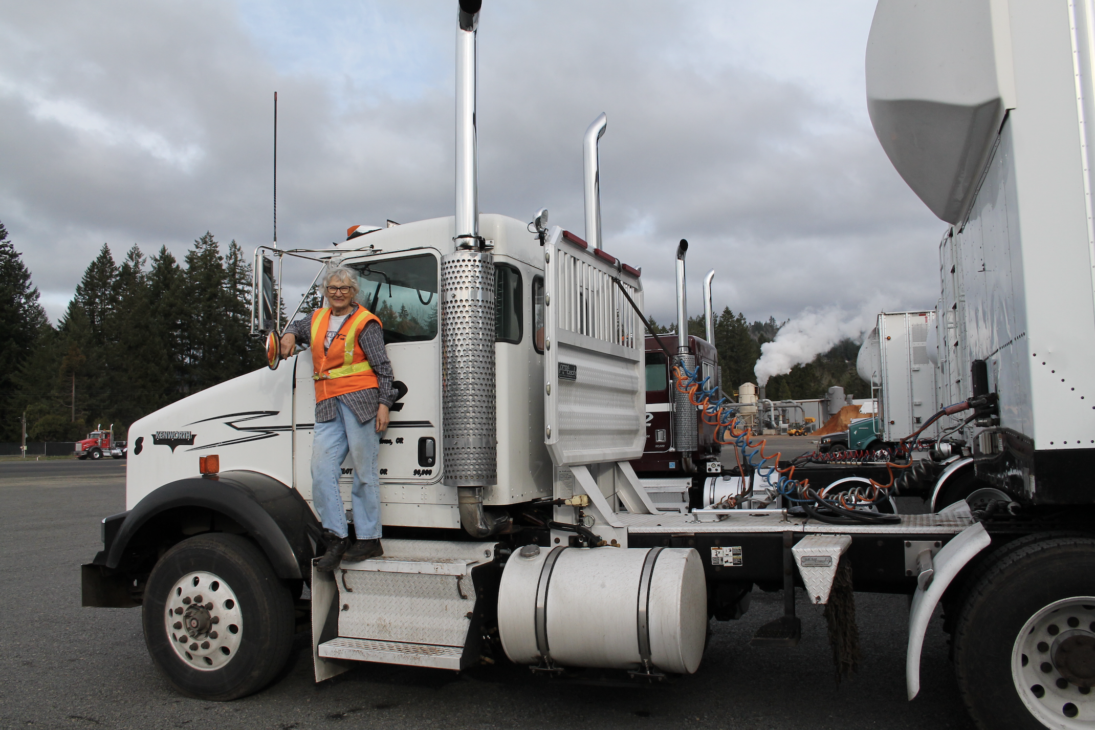 Women In Trucking Announces its 2019 April Member of the Month